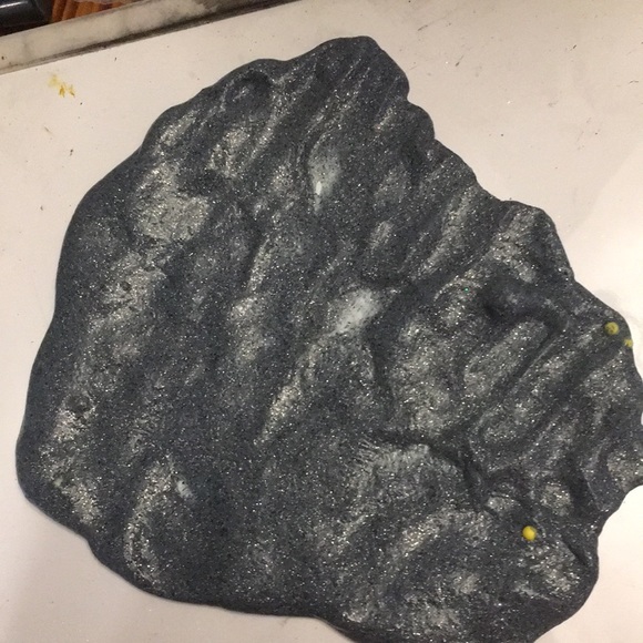 Galaxy glitter slime - Picture 1 of 2